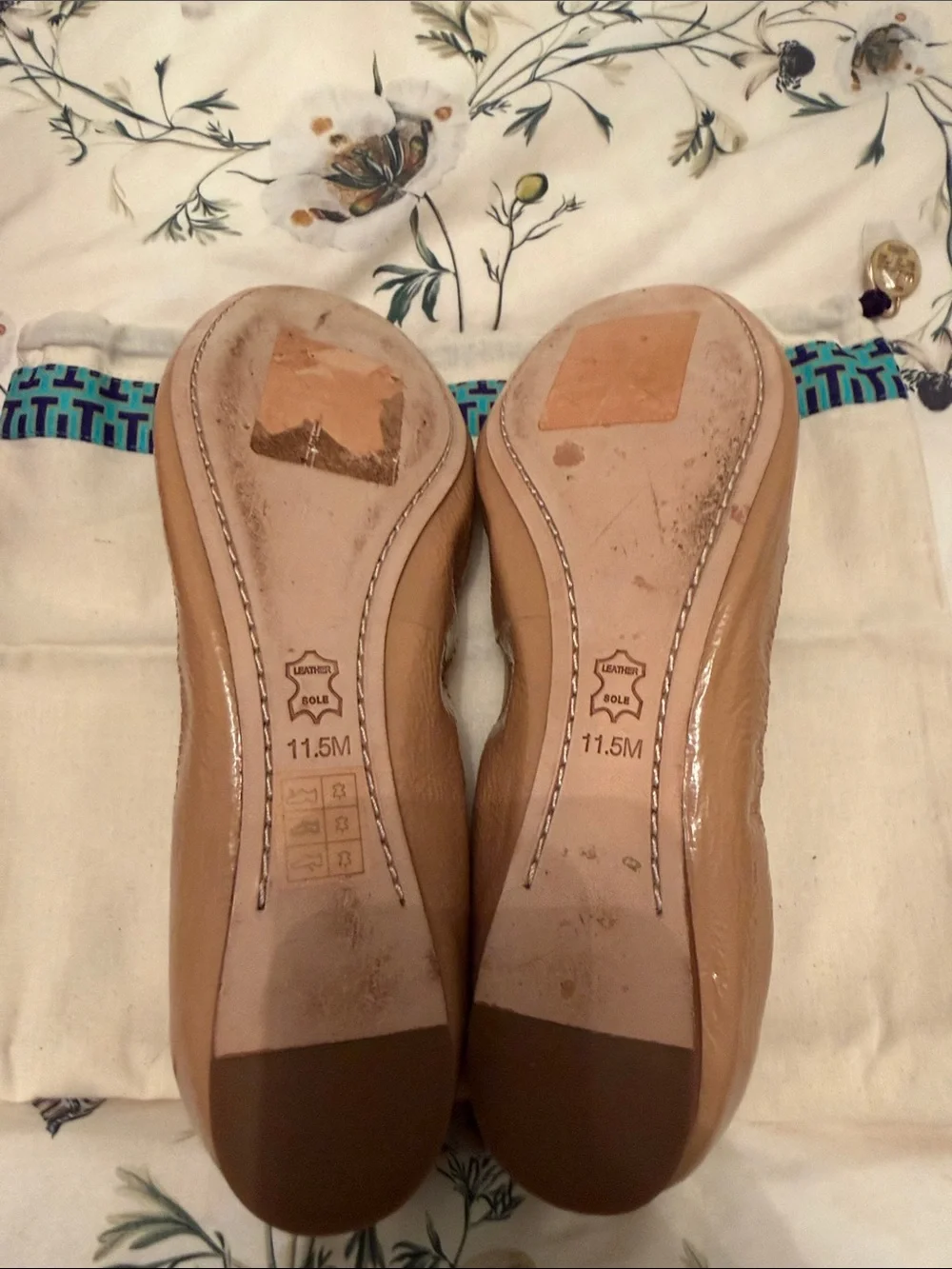 Tory Burch “Caroline” Beige/Tan Ballet Flats